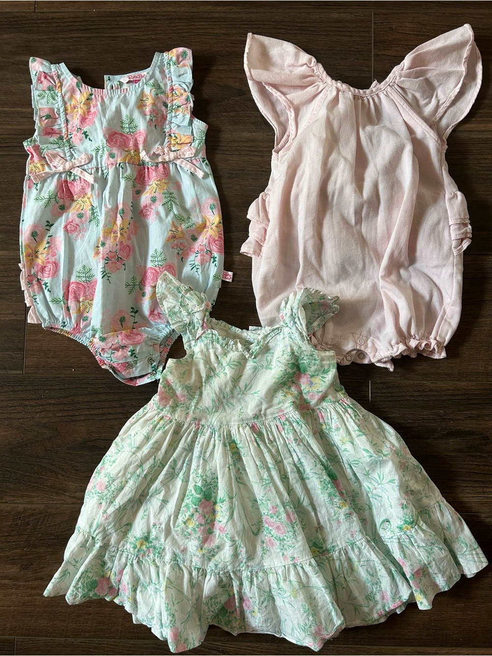 Premium brand Baby Girl 12-18 months bundle - Janie & Jack, RuffleButts, MudPie